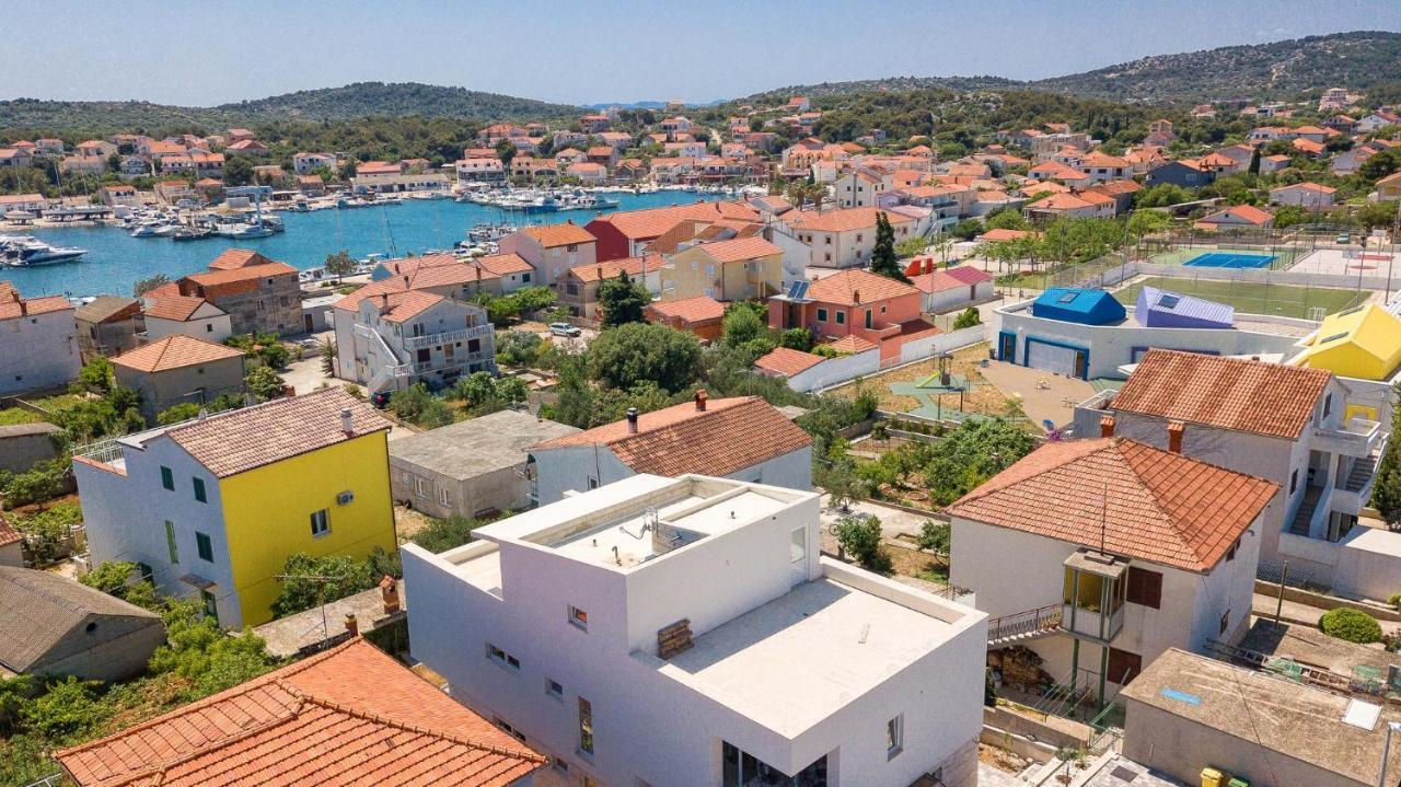 Vila Regina Apartment Paloma With Swimming Pool Jezera Eksteriør billede