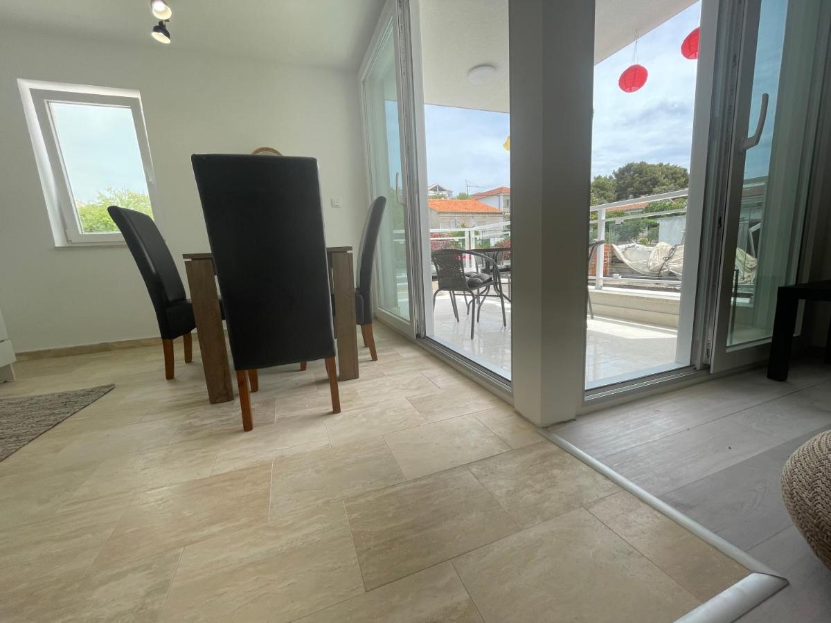 Vila Regina Apartment Paloma With Swimming Pool Jezera Eksteriør billede