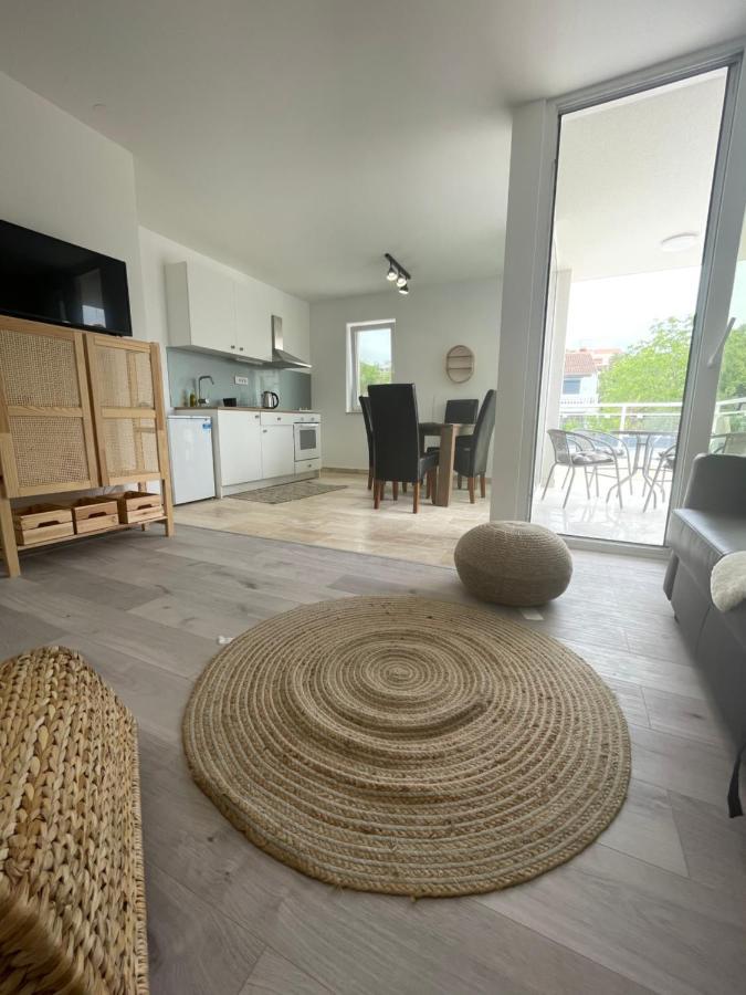 Vila Regina Apartment Paloma With Swimming Pool Jezera Eksteriør billede