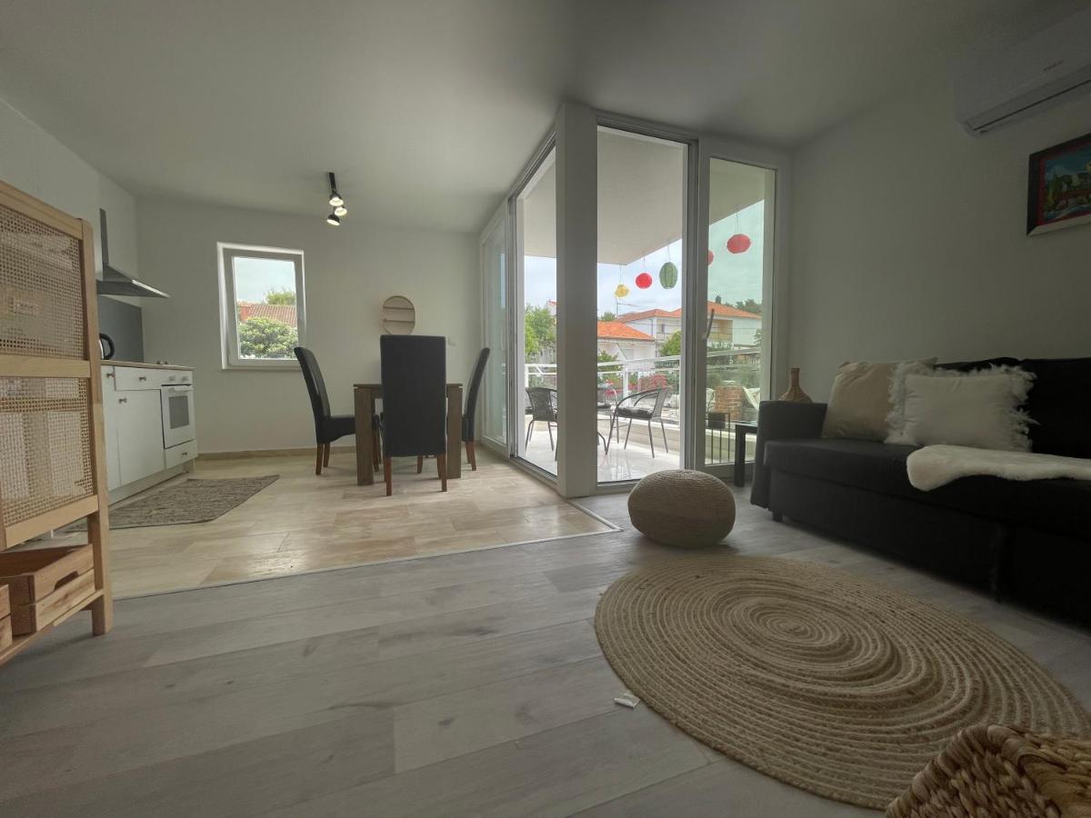 Vila Regina Apartment Paloma With Swimming Pool Jezera Eksteriør billede